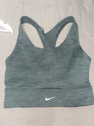 Top deportivo Nike verde oliva