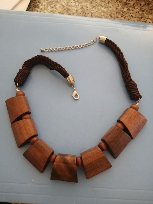Collana legno marrone - Ciondoli cubo