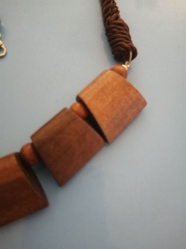 Collana legno marrone - Ciondoli cubo