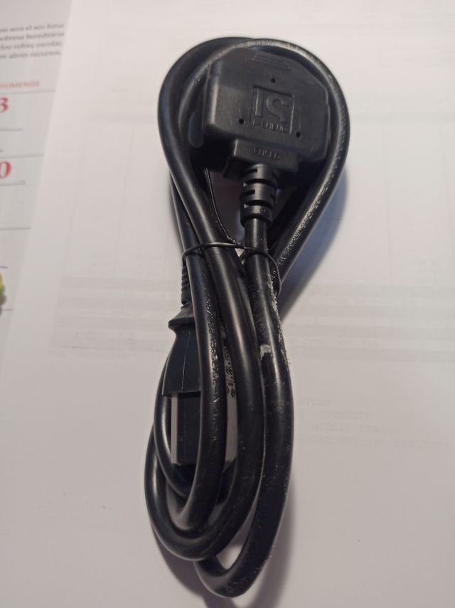 Cable alimentación UK PC