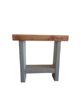 Mesita auxiliar madera reciclada