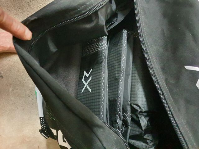 Cometa Core XR8 11m² - Negra ultimo dia