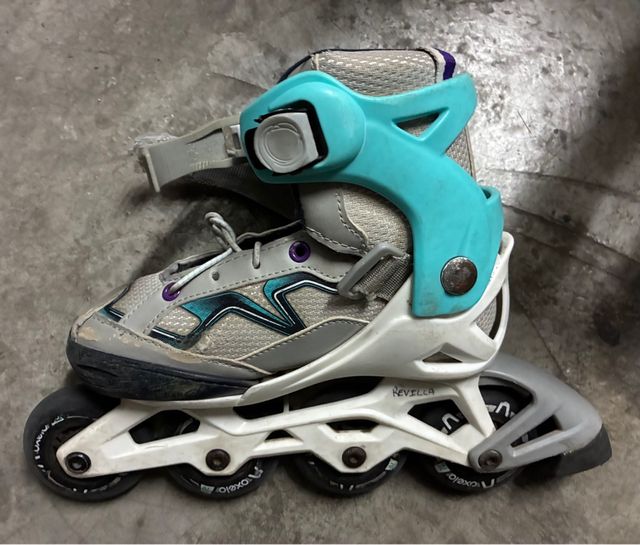 Patines en línea. Talla adaptable 32-34