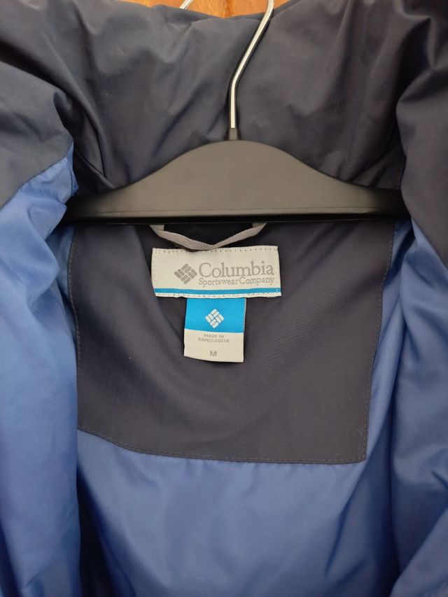 Chaqueta Columbia azul y negra