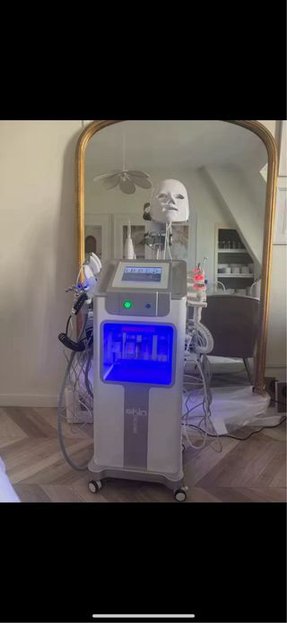 Hidrofacial 12 en 1  SIN ESTRENAR 