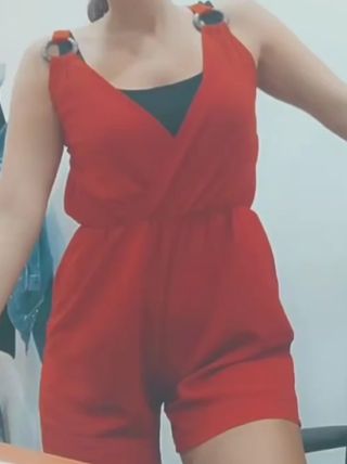 Mono rojo verano