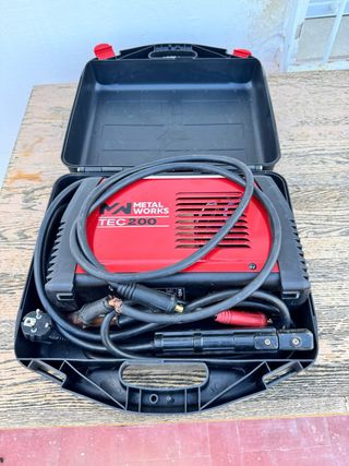 Soldadora Metal Works TEC 200