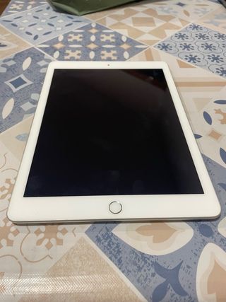 iPad wifi blanco año 2016