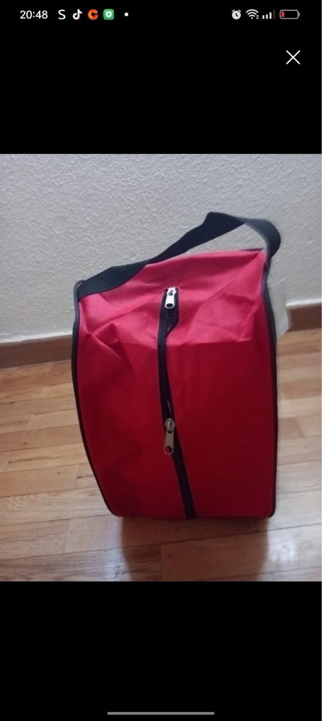 Neceser viaje hombre rojo