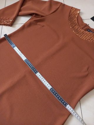 Vestito Curvy elegante con paillettes 