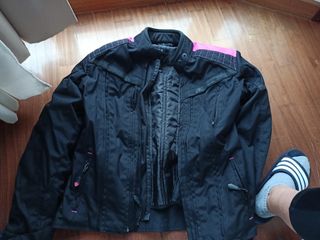 Chaqueta moto mujer negra-fucsia marca onboard 