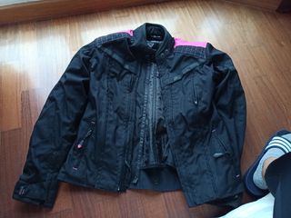 Chaqueta moto mujer negra-fucsia marca onboard 