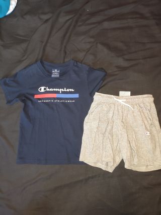 Conjunto Champion niño talla 5/6 años 114/119 cm