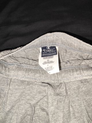 Conjunto Champion niño talla 5/6 años 114/119 cm