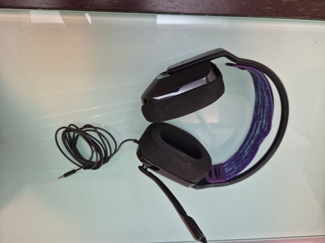 Auriculares Logitech G335 -COMO NUEVOS