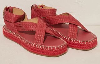 Sandalias rojas esparto plataforma