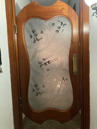 Puerta cristal abatible madera
