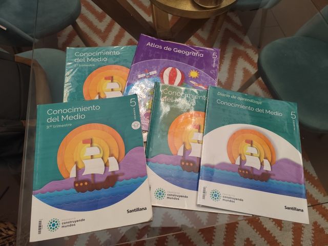 Libros Conocimiento del Medio Santillana 5°