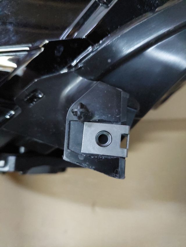 FARO IZQUIERDO TESLA MODEL 3 2023 CENTRALITA NUEVA