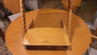 Silla alta Stokke