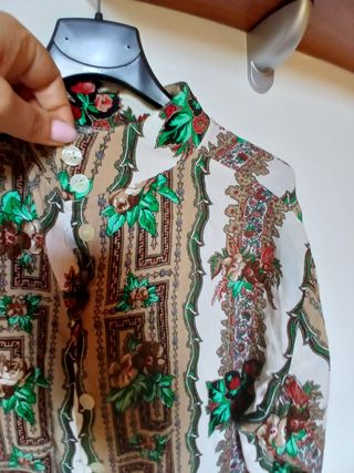 Camicia vintage beige e multicolor