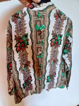 Camicia vintage beige e multicolor