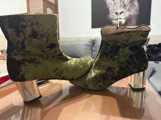 se vende casa par de zapatos por 10€