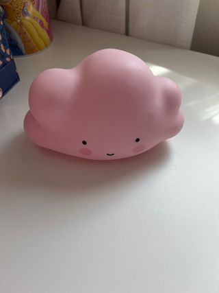 Luz nocturna nube rosa