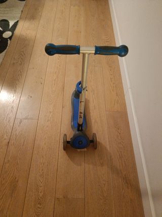 Patinete infantil azul