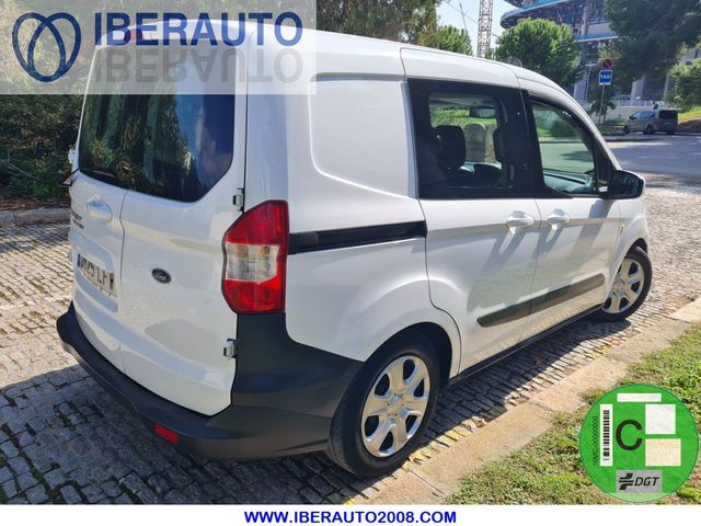 Ford Tourneo Courier 2020