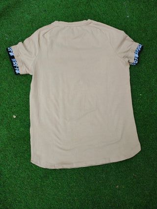 USADO-Camiseta Bershka beige Talla S-1912
