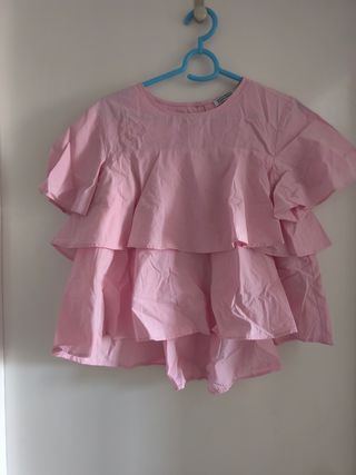 Blusa con volantes

