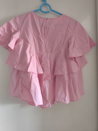 Blusa con volantes

