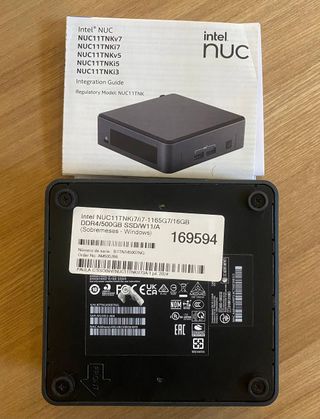 Intel NUC 11 i7-1165G7 - Mini PC