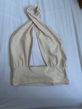 Top corto beige cruzado