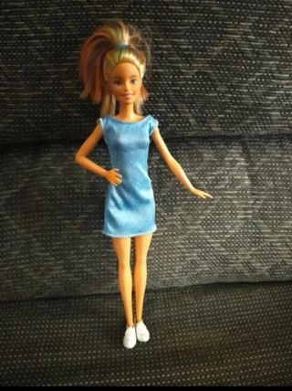 Bambola Barbie Mattel - Abito in denim