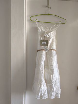 Vestido blanco niña
