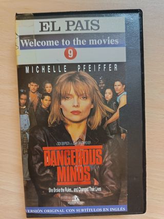 9 VHS: Acción, Crimen, Drama, Romance, Thriller