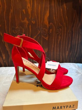 Zapatos rojos MARYPAZ - Fiesta