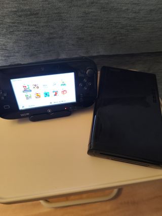 Wii U negra + juegos