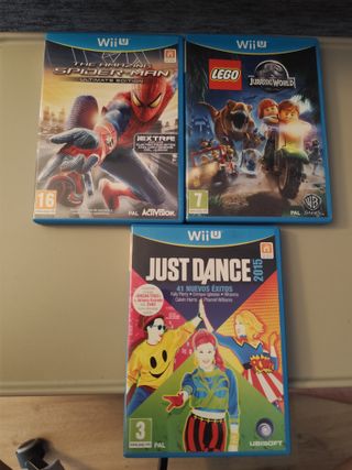 Wii U negra + juegos