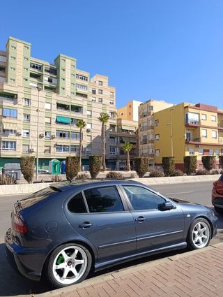 SEAT Leon 2000
