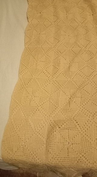 Colcha ganchillo beige 248x229cm