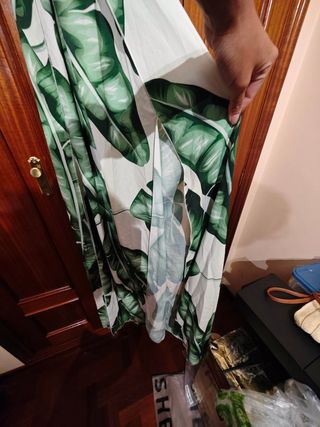 Vestido largo estampado hojas verdes