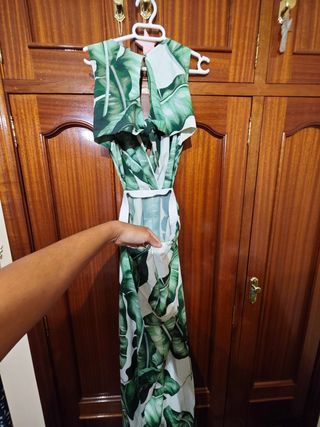 Vestido largo estampado hojas verdes