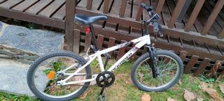 Bici infantil Rockrider oportunidad, poco uso