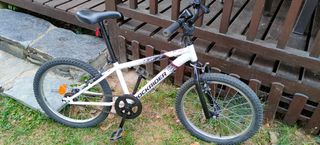 Bici infantil Rockrider oportunidad, poco uso