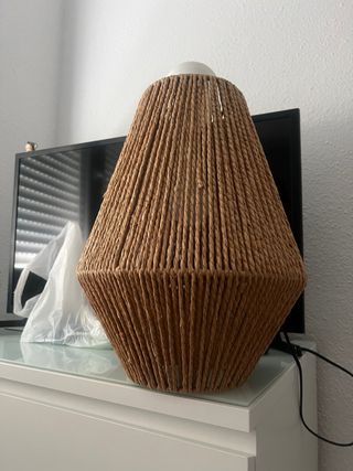 Lámpara colgante de yute