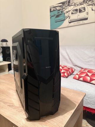 Caja + teclado Mars Gaming 