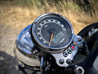 Triumph Bonneville T100 'Sixty'